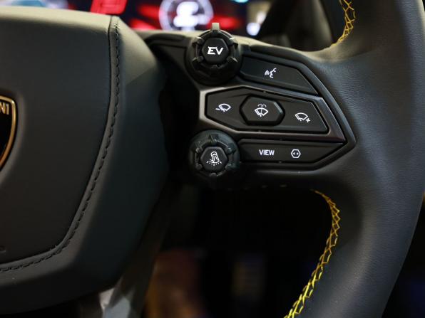 Lamborghini Temerario с пробегом 2026 года, цена 52 000 000 рублей, 76 км, купе, Автокод Объявления