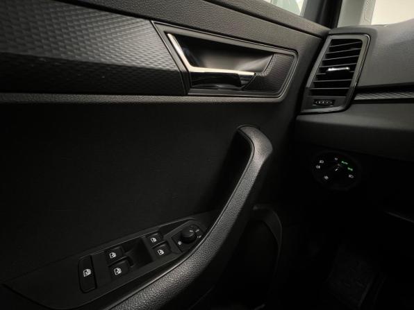 Skoda Karoq I с пробегом 2021 года, цена 2 590 000 рублей, 43179 км, внедорожник, Автокод Объявления