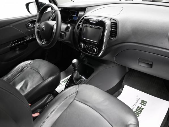 Renault Kaptur I с пробегом 2016 года, цена 1 645 000 рублей, 128807 км, внедорожник, Автокод Объявления