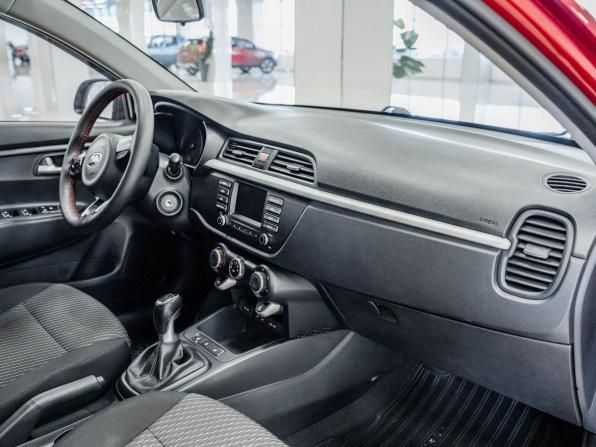 Kia Rio IV с пробегом 2018 года, цена 1 400 000 рублей, 83127 км, седан, Автокод Объявления
