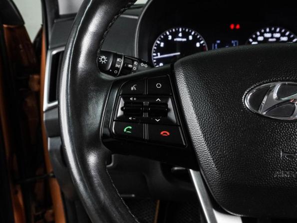 Hyundai Creta I с пробегом 2018 года, цена 1 687 000 рублей, 97075 км, внедорожник, Автокод Объявления