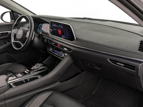 Hyundai Sonata VIII (DN8) с пробегом 2021 года, цена 2 550 000 рублей, 50594 км, седан, Автокод Объявления