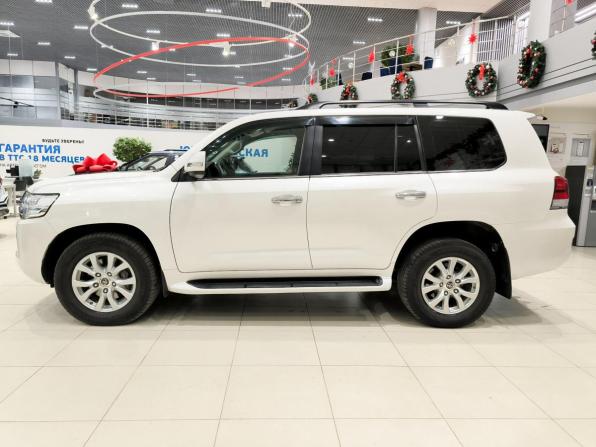 Toyota Land Cruiser 200 Series Рестайлинг 2 с пробегом 2020 года, цена 6 099 000 рублей, 221103 км, внедорожник, Автокод Объявления