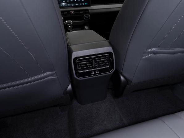 Toyota RAV4 VI (XA60) с пробегом 2026 года, цена 4 350 000 рублей, 18 км, внедорожник, Автокод Объявления