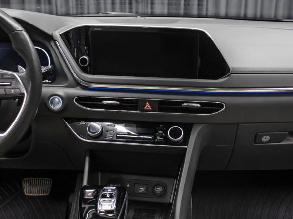 Hyundai Sonata VIII (DN8) с пробегом 2022 года, цена 2 749 000 рублей, 70470 км, седан, Автокод Объявления