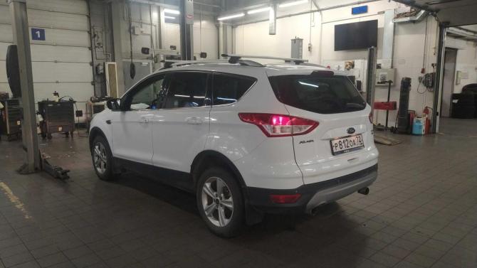 Ford Kuga II с пробегом 2015 года, цена 940 000 рублей, 285851 км, внедорожник, Автокод Объявления