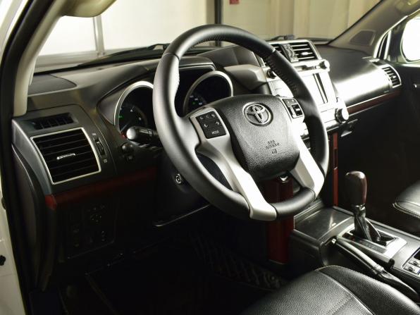 Toyota Land Cruiser Prado 150 Series Рестайлинг 1 с пробегом 2014 года, цена 3 599 995 рублей, 281791 км, внедорожник, Автокод Объявления