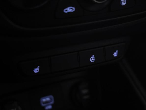 Hyundai Solaris II с пробегом 2019 года, цена 1 239 000 рублей, 95774 км, седан, Автокод Объявления