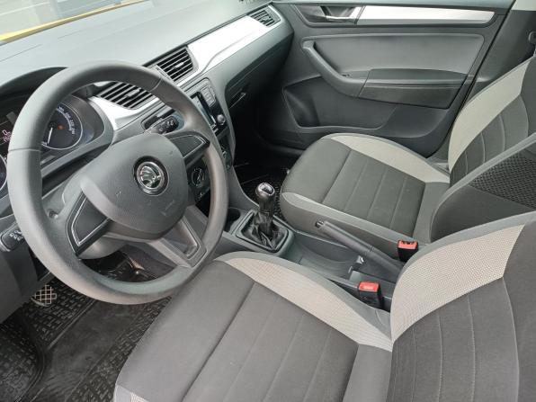 Skoda Rapid I с пробегом 2017 года, цена 1 110 000 рублей, 129736 км, лифтбек, Автокод Объявления