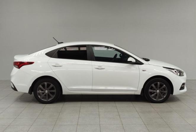 Hyundai Solaris II с пробегом 2019 года, цена 1 050 000 рублей, 191594 км, седан, Автокод Объявления