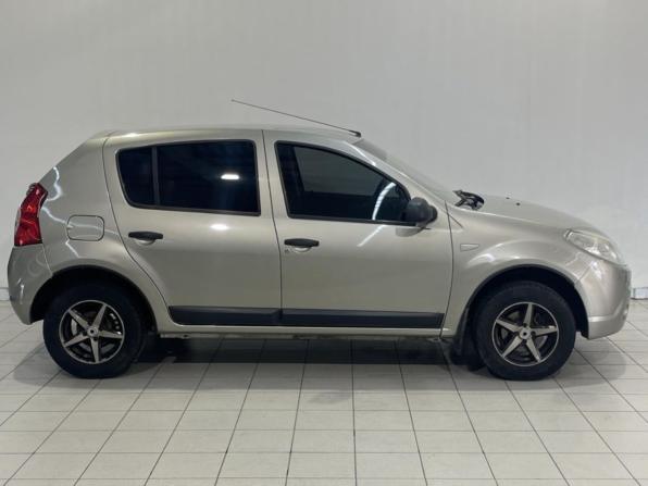 Renault Sandero I с пробегом 2012 года, цена 364 400 рублей, 225809 км, хэтчбек, Автокод Объявления