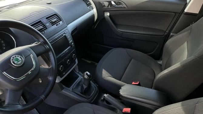 Skoda Yeti I с пробегом 2012 года, цена 796 000 рублей, 220046 км, внедорожник, Автокод Объявления