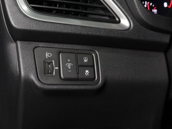 Hyundai Solaris II с пробегом 2018 года, цена 1 080 000 рублей, 133000 км, седан, Автокод Объявления
