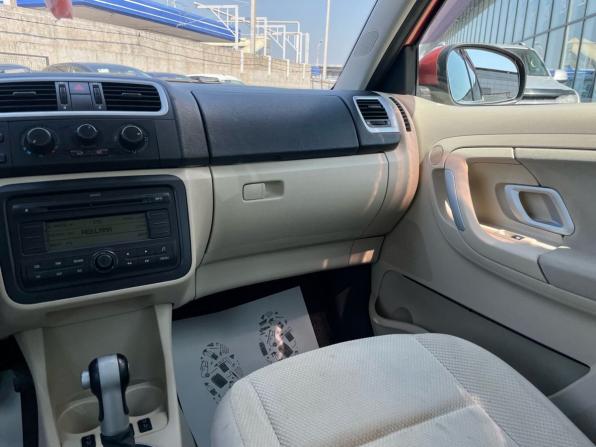 Skoda Fabia II с пробегом 2009 года, цена 625 000 рублей, 219000 км, хэтчбек, Автокод Объявления