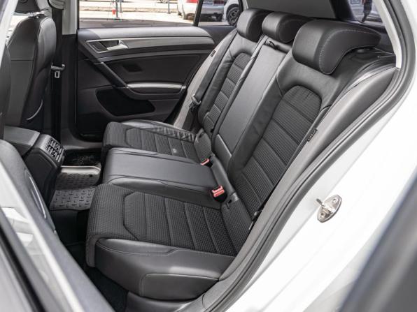 Volkswagen Golf VII с пробегом 2013 года, цена 1 630 000 рублей, 90494 км, хэтчбек, Автокод Объявления