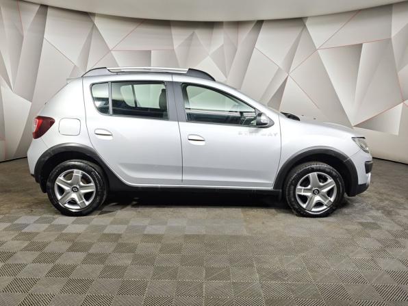 Renault Sandero II с пробегом 2018 года, цена 1 197 000 рублей, 66483 км, хэтчбек, Автокод Объявления