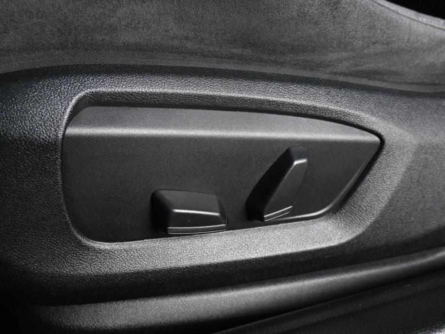 BMW 5 серии VI (F10/F11/F07) Рестайлинг Ростов-на-Дону  - изображение 23