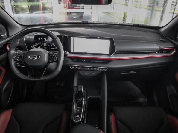 Geely Coolray I Рестайлинг с пробегом 2024 года, цена 2 399 000 рублей, 6842 км, внедорожник, Автокод Объявления
