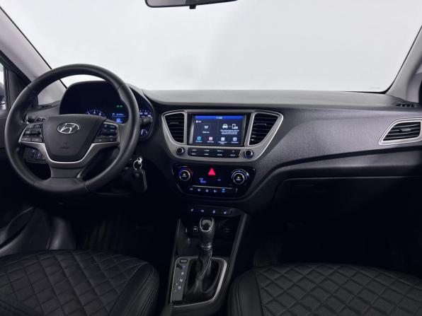 Hyundai Solaris II с пробегом 2019 года, цена 1 420 000 рублей, 103800 км, седан, Автокод Объявления