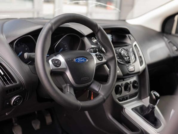 Ford Focus III с пробегом 2013 года, цена 650 000 рублей, 186639 км, хэтчбек, Автокод Объявления