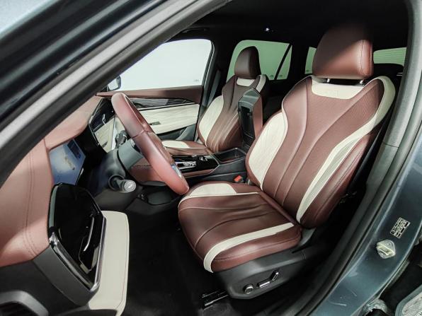 Geely Monjaro I с пробегом 2023 года, цена 2 949 000 рублей, 71047 км, внедорожник, Автокод Объявления