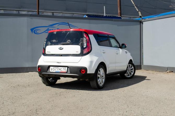 Kia Soul II Рестайлинг с пробегом 2018 года, цена 1 513 000 рублей, 87000 км, хэтчбек, Автокод Объявления