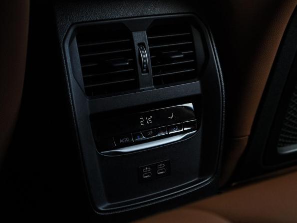 BMW 4 серии G22 G23 G26 с пробегом 2022 года, цена 5 100 000 рублей, 45299 км, лифтбек, Автокод Объявления