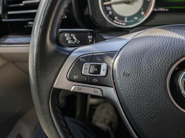 Volkswagen Touareg III с пробегом 2019 года, цена 4 898 000 рублей, 134974 км, внедорожник, Автокод Объявления
