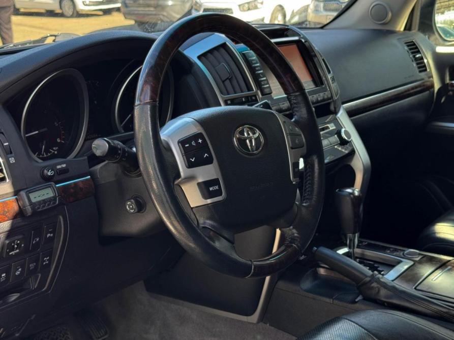Toyota Land Cruiser 200 Series Рестайлинг 1 Кропоткин  - изображение 7