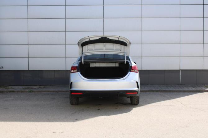 Hyundai Solaris II Рестайлинг с пробегом 2021 года, цена 1 585 000 рублей, 75162 км, седан, Автокод Объявления