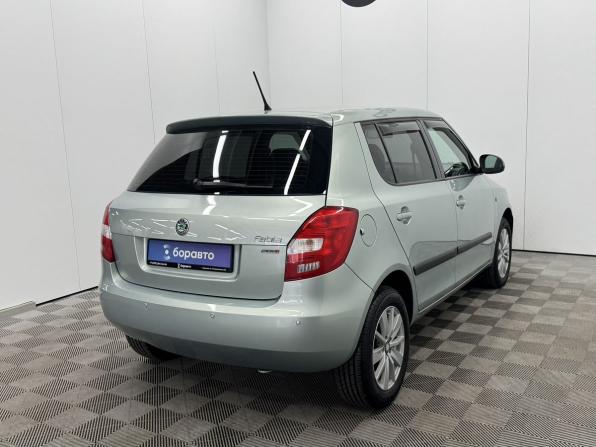 Skoda Fabia II Рестайлинг с пробегом 2011 года, цена 889 000 рублей, 111207 км, хэтчбек, Автокод Объявления