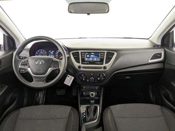 Hyundai Solaris II Рестайлинг с пробегом 2022 года, цена 1 640 000 рублей, 70359 км, седан, Автокод Объявления