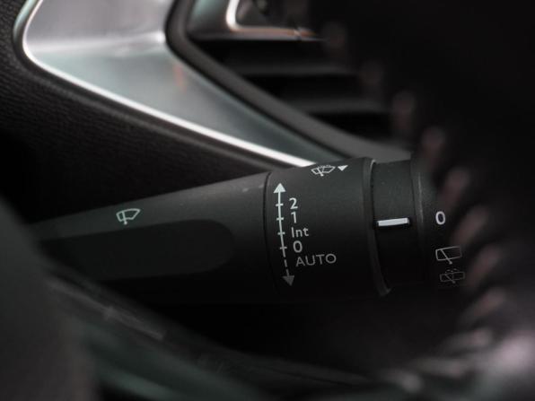 Peugeot 308 II Рестайлинг с пробегом 2018 года, цена 1 199 000 рублей, 185705 км, универсал, Автокод Объявления