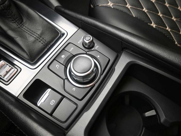 Mazda 6 III (GJ) Рестайлинг с пробегом 2016 года, цена 1 750 000 рублей, 124209 км, седан, Автокод Объявления