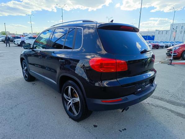 Volkswagen Tiguan I Рестайлинг с пробегом 2011 года, цена 1 149 995 рублей, 251380 км, внедорожник, Автокод Объявления