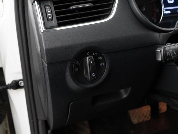 Skoda Octavia III (A7) Рестайлинг с пробегом 2019 года, цена 1 719 055 рублей, 149254 км, лифтбек, Автокод Объявления