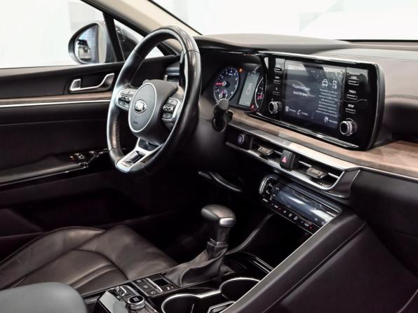Kia K5 III с пробегом 2020 года, цена 2 740 000 рублей, 73969 км, седан, Автокод Объявления