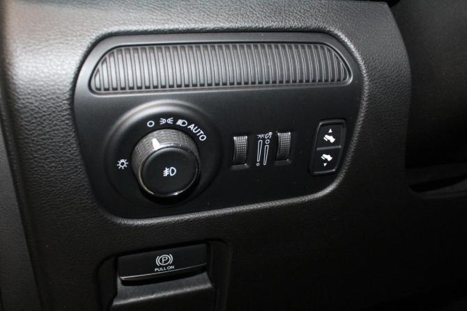 Jeep Wagoneer WS с пробегом 2022 года, цена 9 500 000 рублей, 39000 км, внедорожник, Автокод Объявления