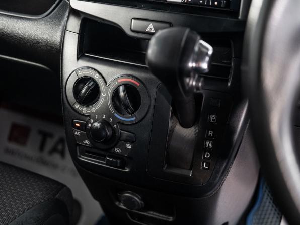Suzuki Solio III с пробегом 2019 года, цена 940 500 рублей, 117196 км, микровэн, Автокод Объявления