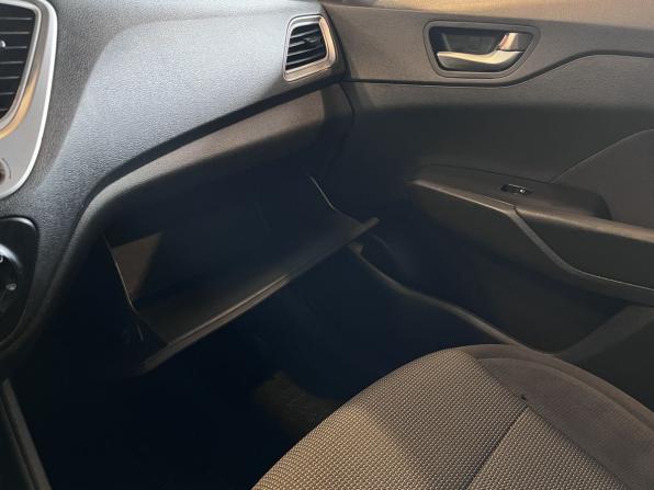 Hyundai Solaris II с пробегом 2019 года, цена 1 180 000 рублей, 214210 км, седан, Автокод Объявления
