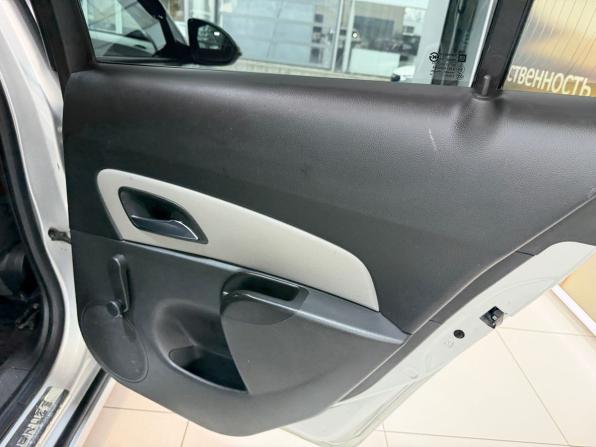 Chevrolet Cruze I Рестайлинг с пробегом 2014 года, цена 705 000 рублей, 167694 км, хэтчбек, Автокод Объявления
