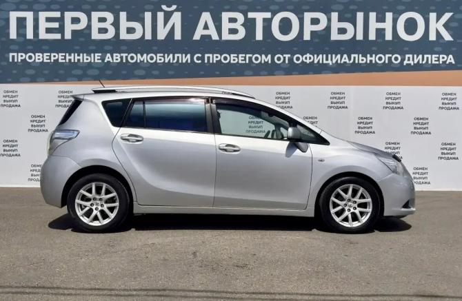 Toyota Verso I с пробегом 2011 года, цена 1 199 000 рублей, 253105 км, компактвэн, Автокод Объявления
