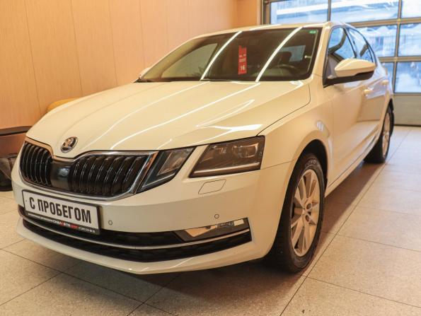 Skoda Octavia III (A7) Рестайлинг с пробегом 2017 года, цена 1 490 000 рублей, 203892 км, лифтбек, Автокод Объявления