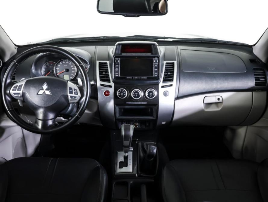 Mitsubishi Pajero Sport II Рестайлинг Москва  - изображение 12
