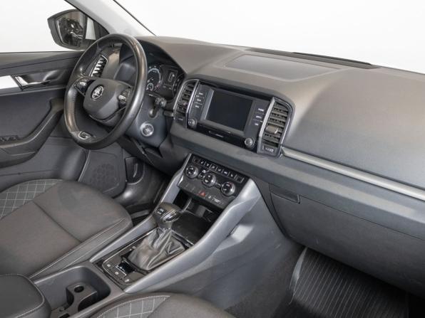 Skoda Karoq I с пробегом 2021 года, цена 2 396 200 рублей, 95271 км, внедорожник, Автокод Объявления