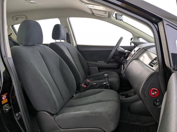 Nissan Tiida I Рестайлинг с пробегом 2013 года, цена 952 000 рублей, 67601 км, хэтчбек, Автокод Объявления