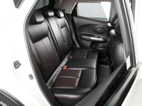 Nissan Juke I с пробегом 2011 года, цена 1 089 000 рублей, 122092 км, внедорожник, Автокод Объявления