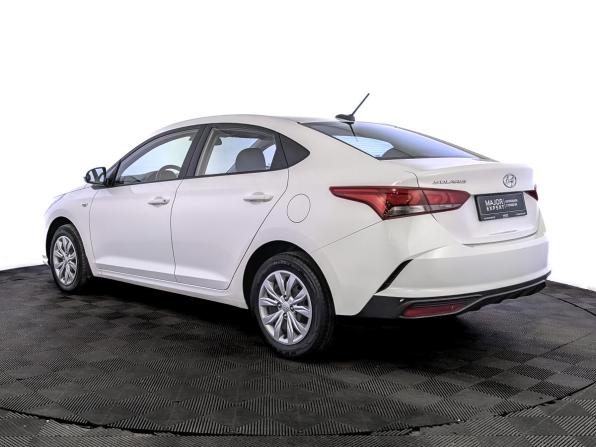 Hyundai Solaris II Рестайлинг с пробегом 2022 года, цена 1 485 000 рублей, 126387 км, седан, Автокод Объявления