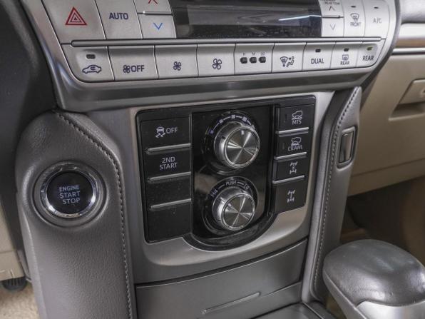 Toyota Land Cruiser Prado 150 Series Рестайлинг 3 с пробегом 2021 года, цена 6 799 000 рублей, 115672 км, внедорожник, Автокод Объявления