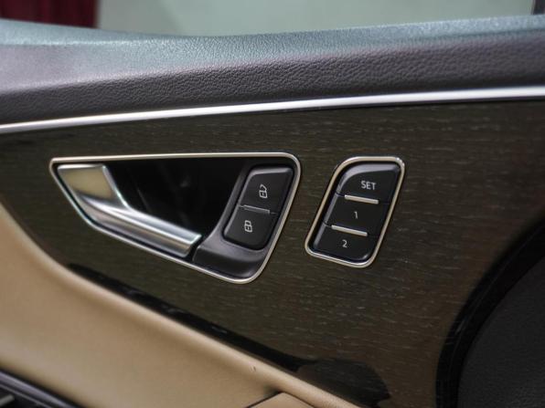 Audi Q7 II (4M) Рестайлинг с пробегом 2021 года, цена 6 249 000 рублей, 65789 км, внедорожник, Автокод Объявления